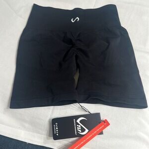 Tlf Sculpt Seamless Scrunch Butt Shorts 
Black / S